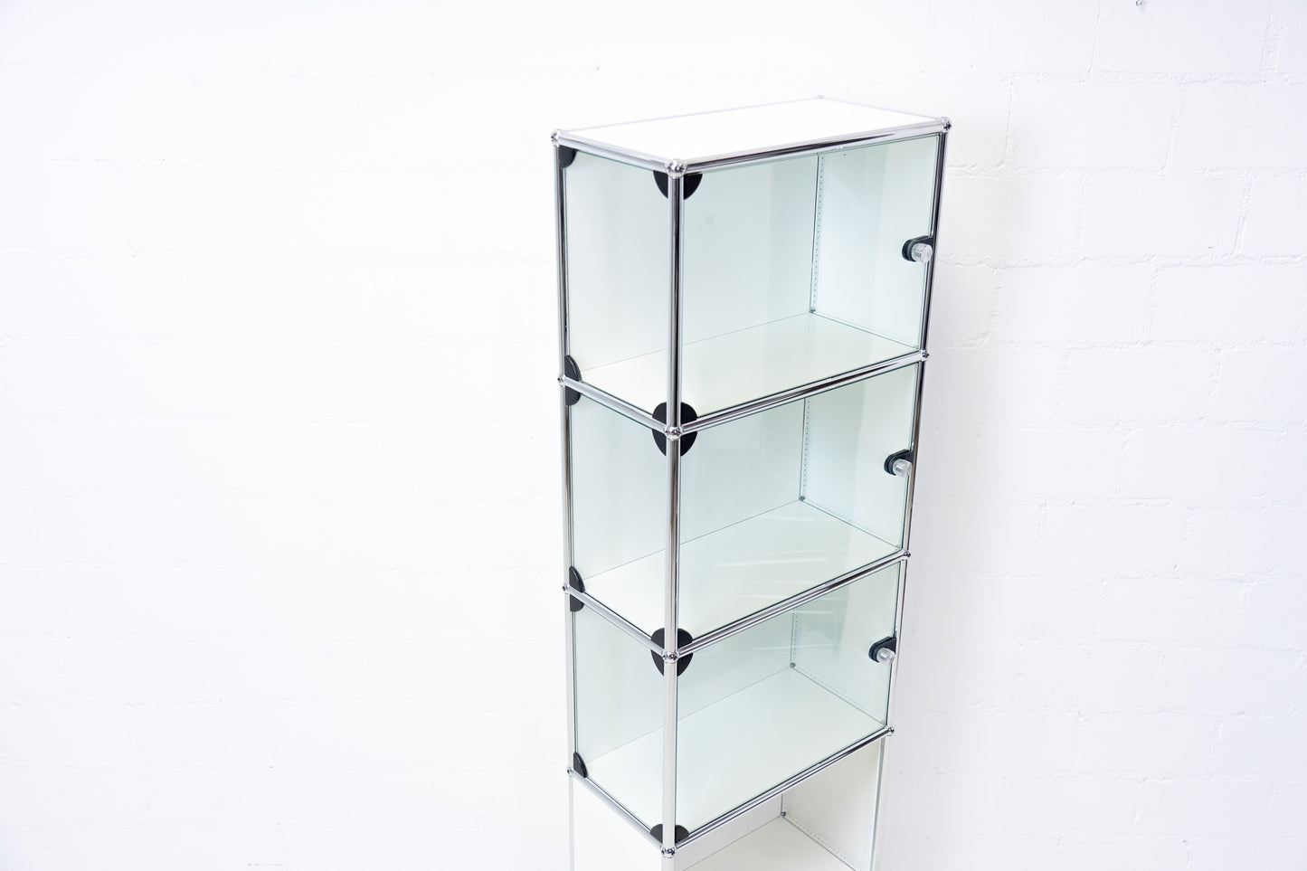 USM Haller Vitrine Glas Reinweiss Nr. 2