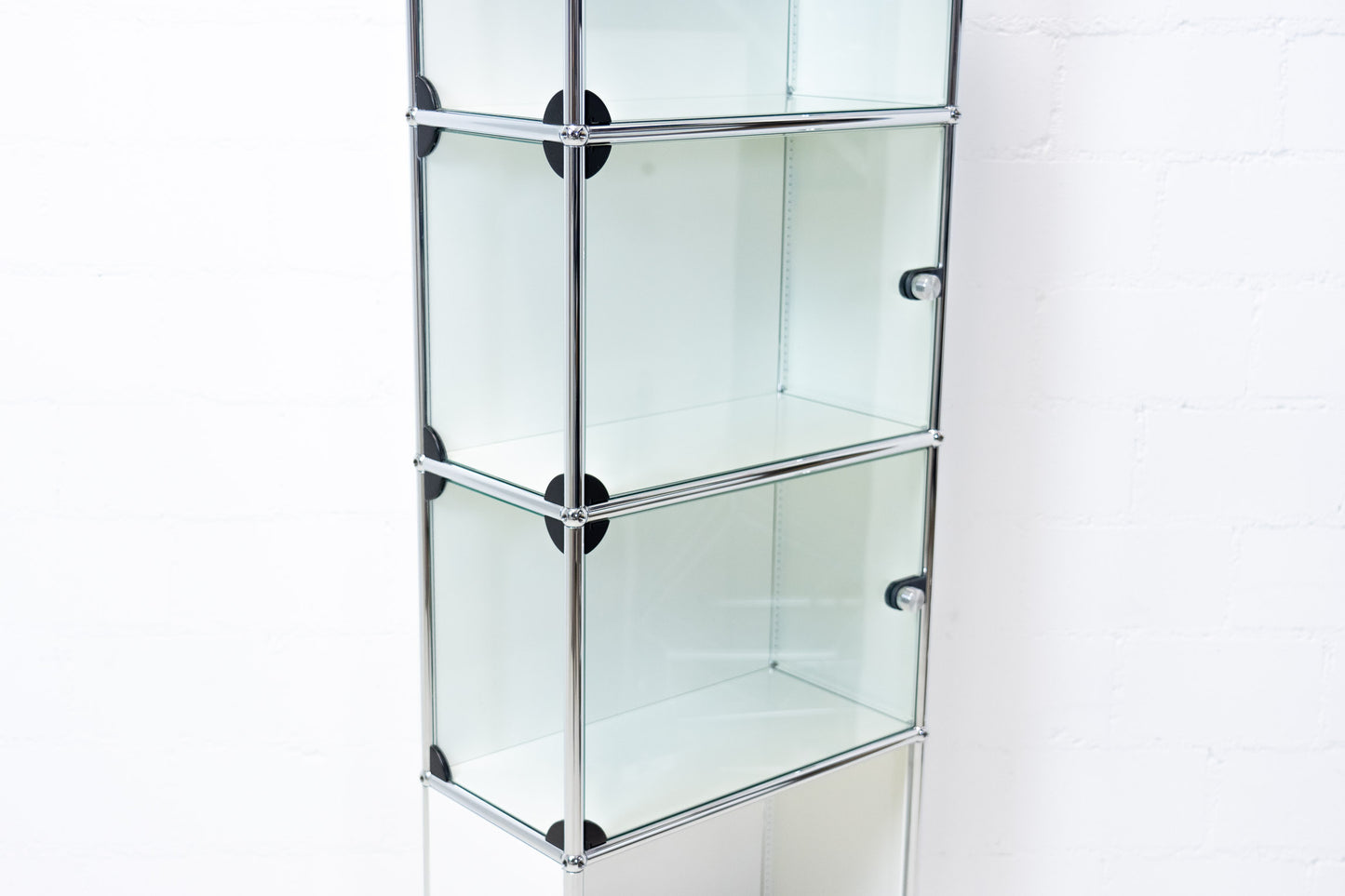 USM Haller Vitrine Glas Reinweiss Nr. 2