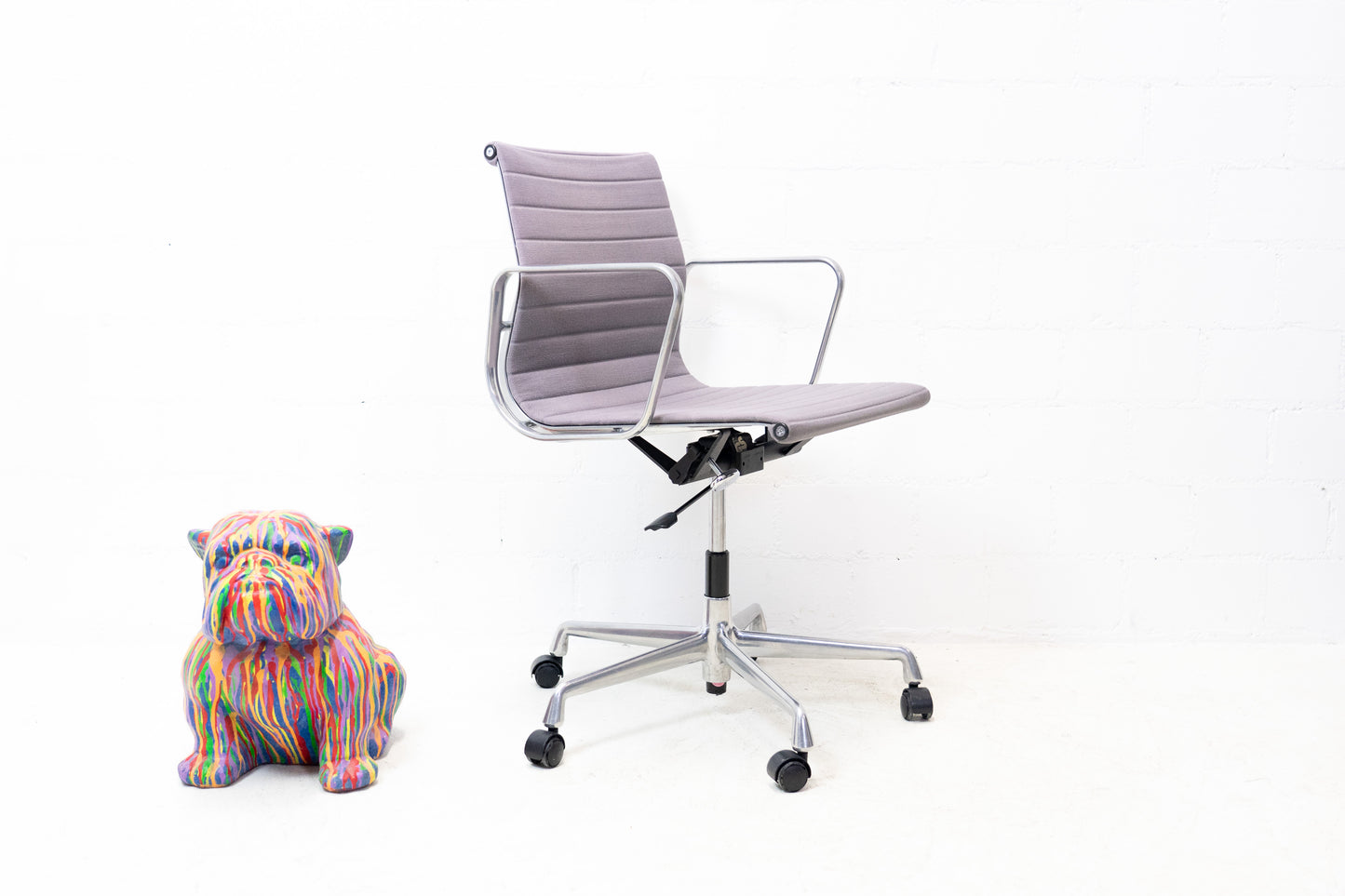 Vitra Aluminium Chair EA 117 Hopsak