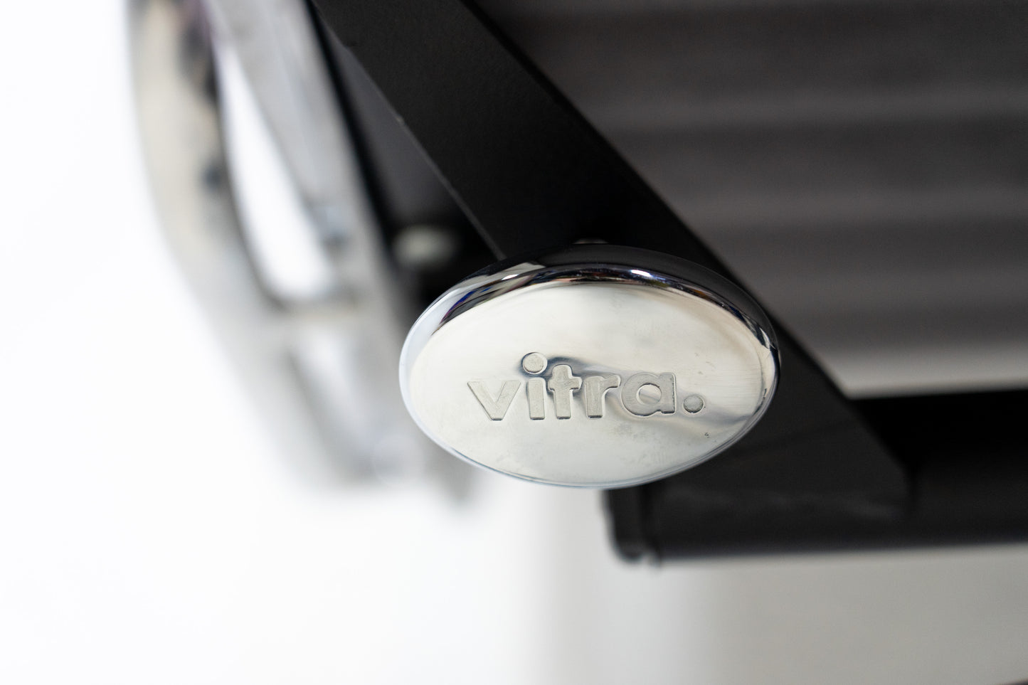 Vitra Aluminium Chair EA 117 Hopsak