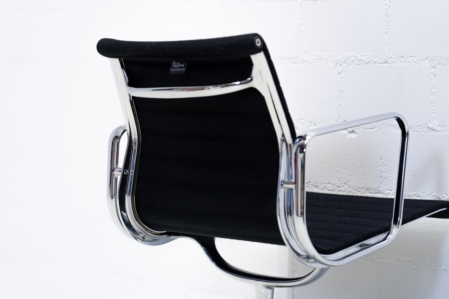 Vitra Eames Aluminium Chair EA 108 Hopsak
