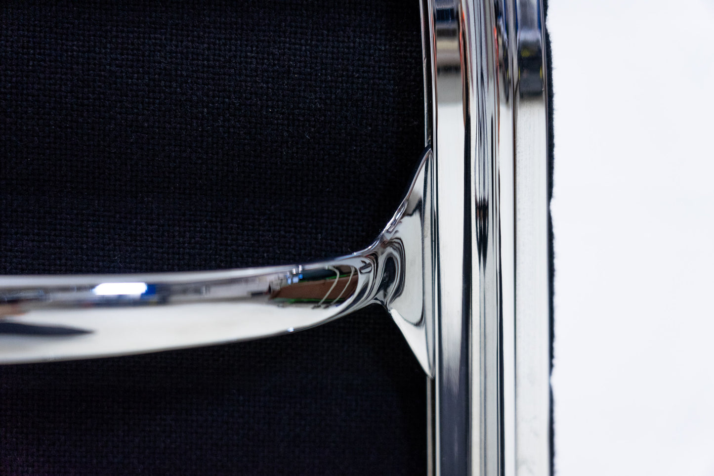 Vitra Aluminium Chair EA 119 Hopsak