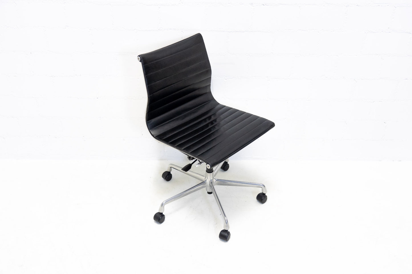 Vitra Aluminium Chair Bürostuhl Leder