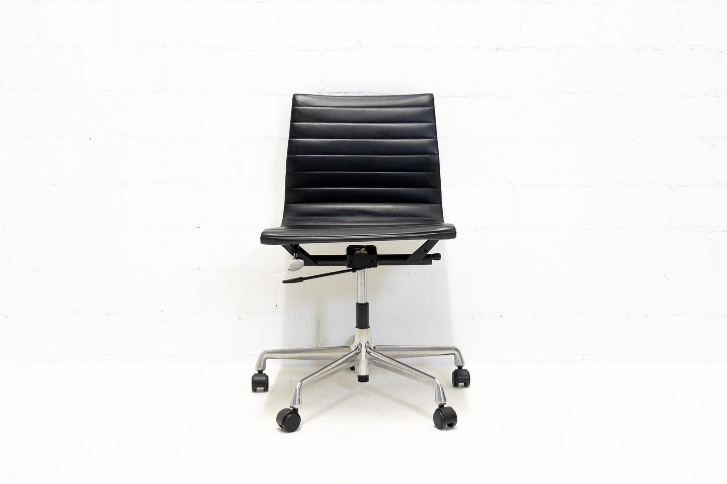 Vitra Aluminium Chair Bürostuhl Leder