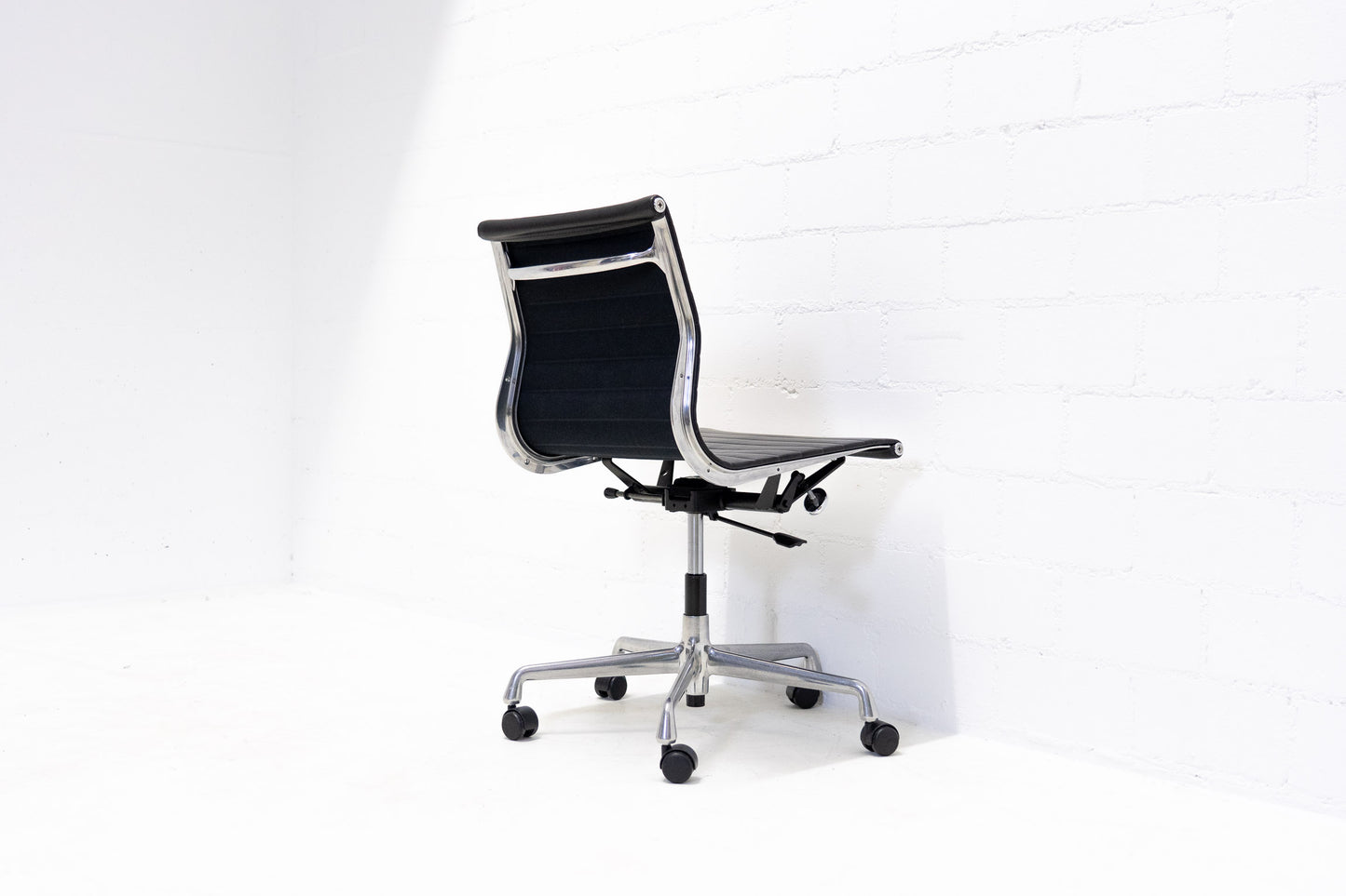 Vitra Aluminium Chair Bürostuhl Leder