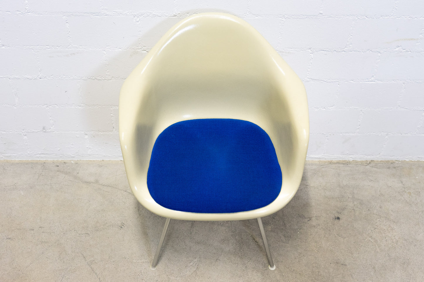 Vitra Eames Arm Chair DAX