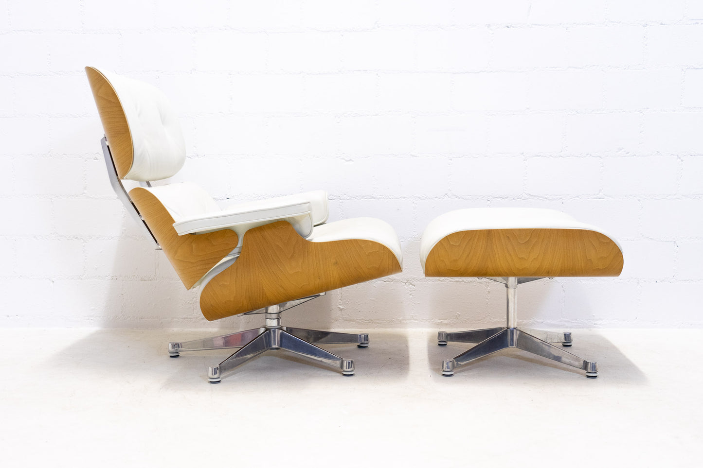 Vitra Eames Lounge Chair Nr. 1