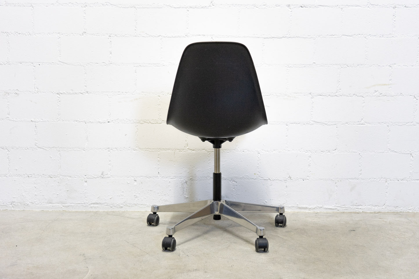 Vitra Eames Plastic Side Chair Bürostuhl