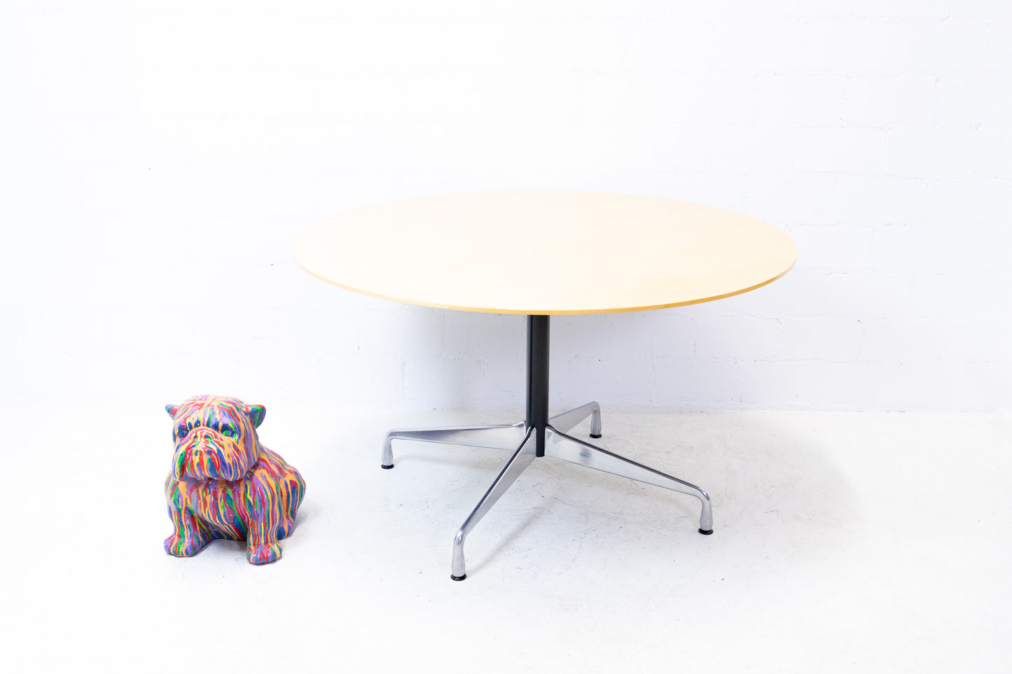 Vitra Eames Segmented Table Nr. 1