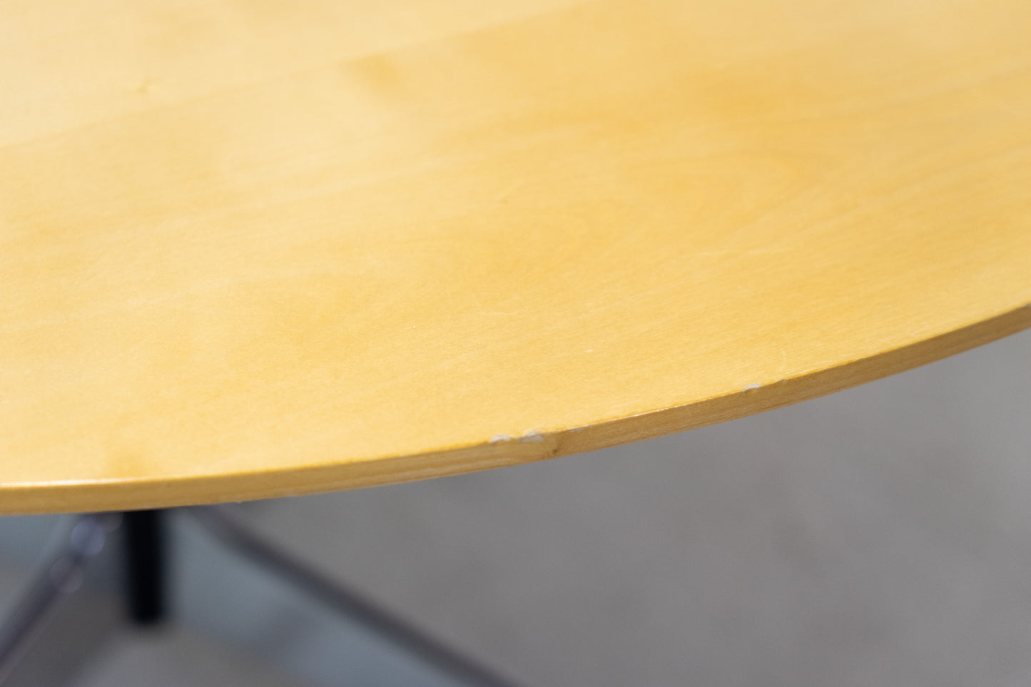 Vitra Eames Segmented Table Nr. 1