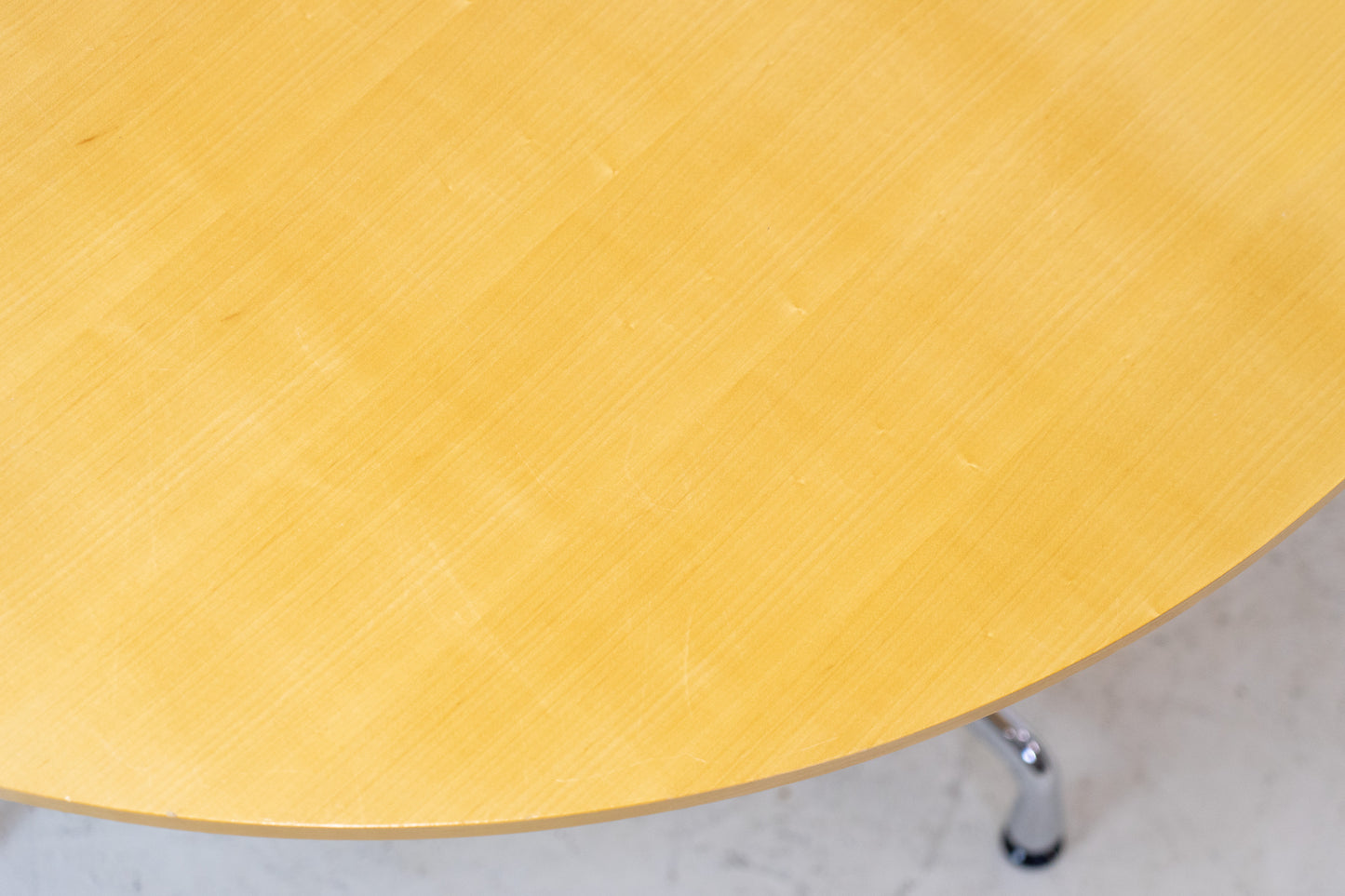 Vitra Eames Segmented Table Nr. 2