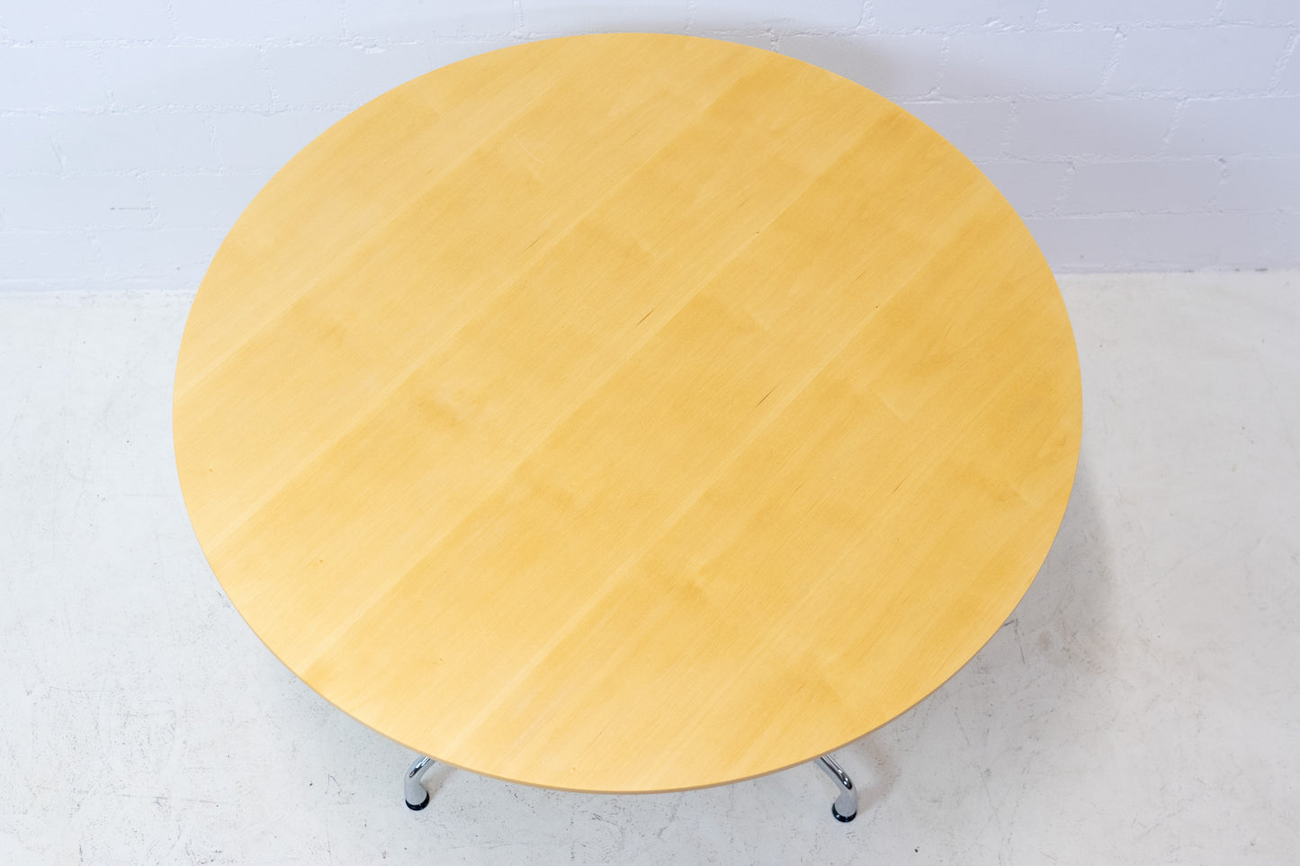 Vitra Eames Segmented Table Nr. 3
