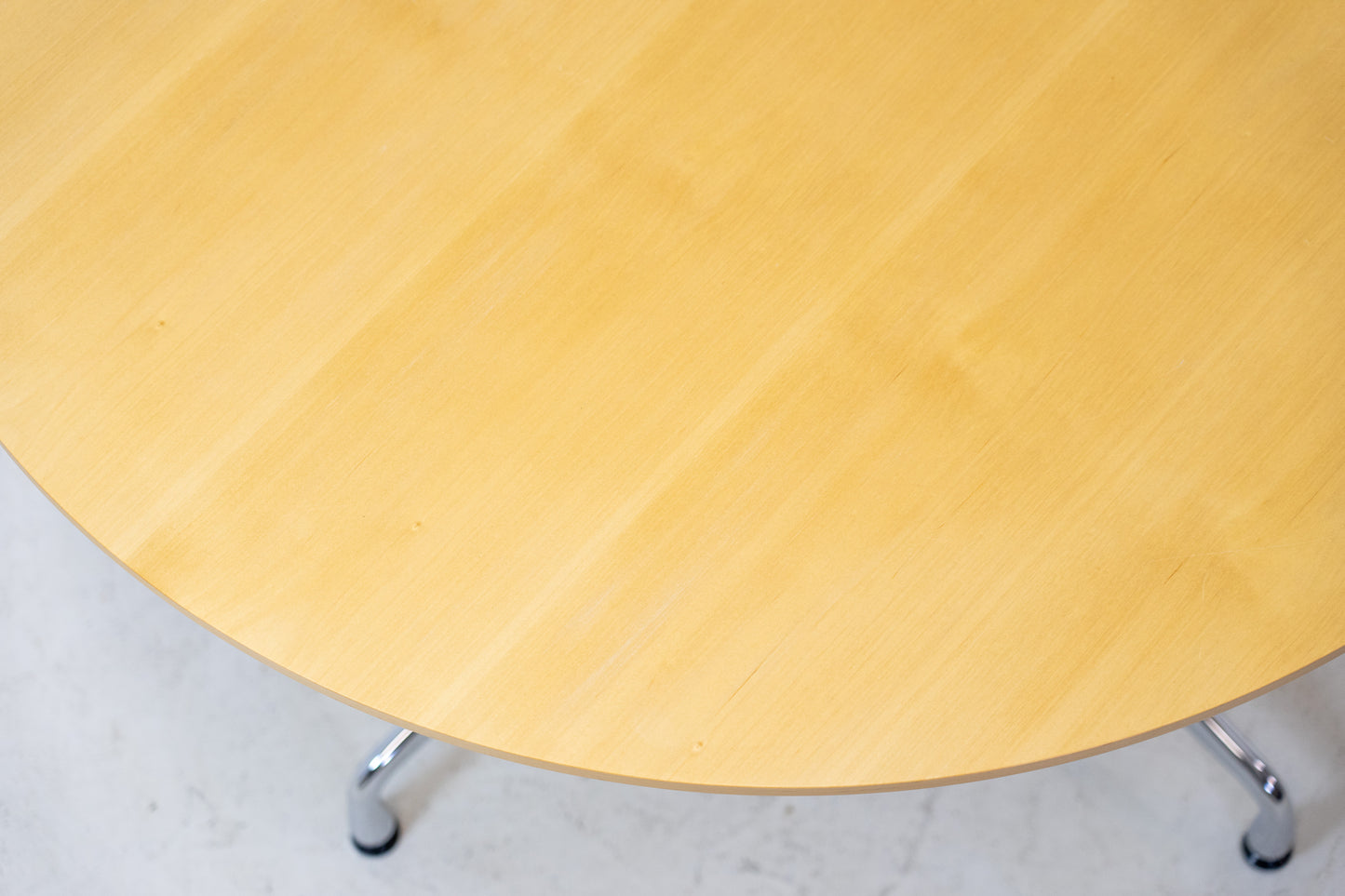 Vitra Eames Segmented Table Nr. 3