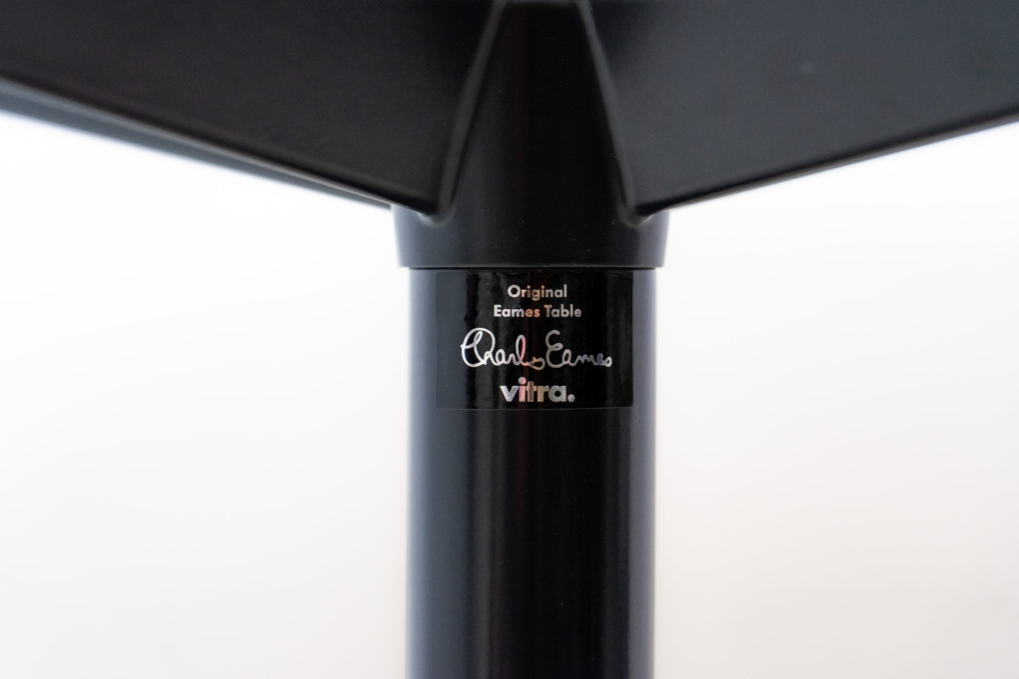 Vitra Eames Segmented Table Nr. 3