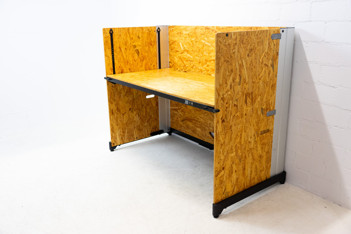 Vitra Hack Tisch verstellbar