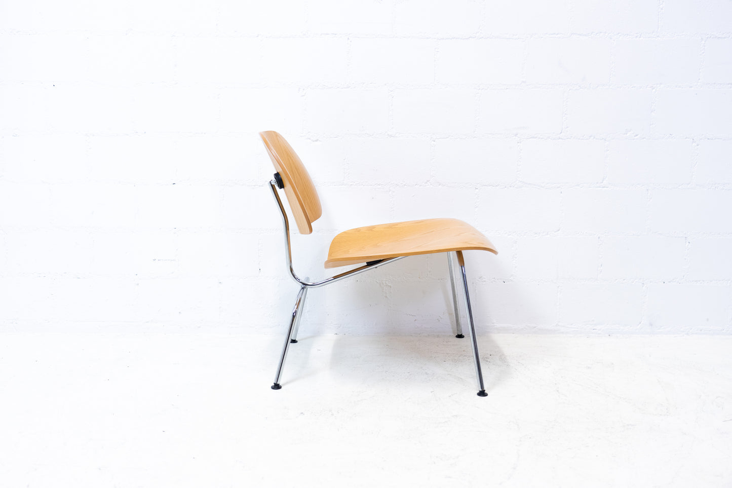 Vitra LCM Sessel Nr. 4
