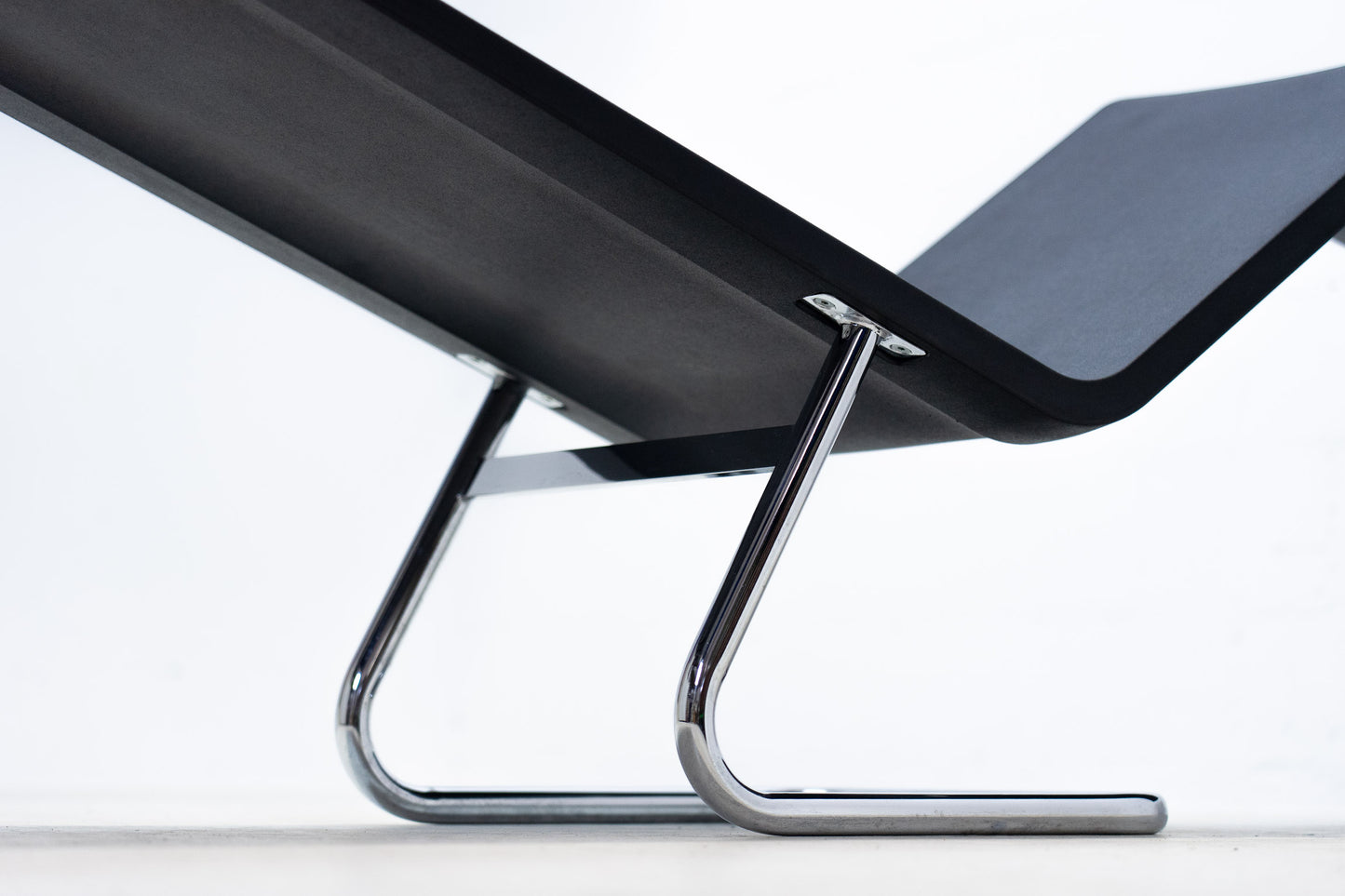 Vitra MVS Chaise Maarten Van Severen Nr. 1