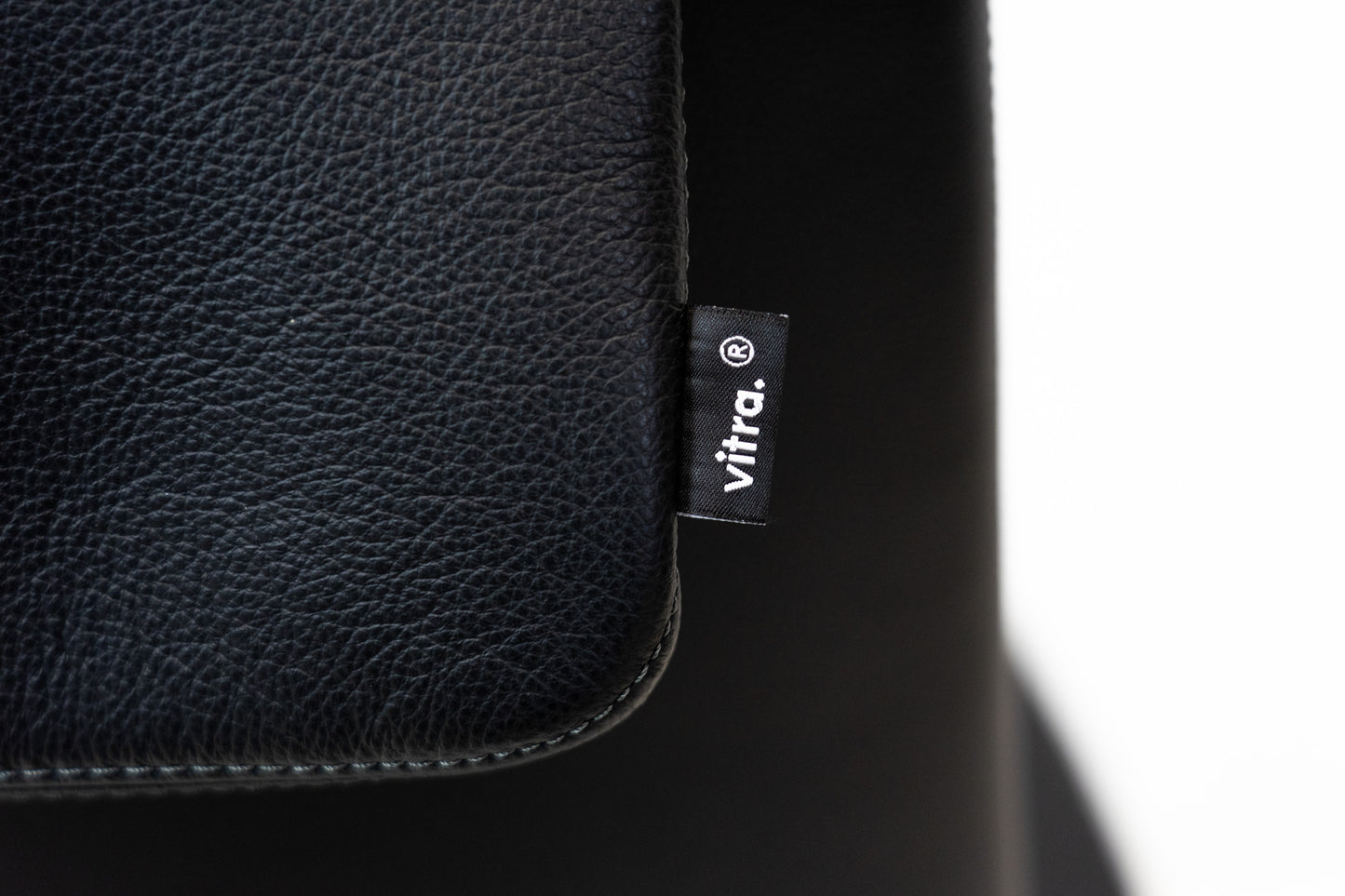 Vitra Repos Sessel & Ottoman Leder