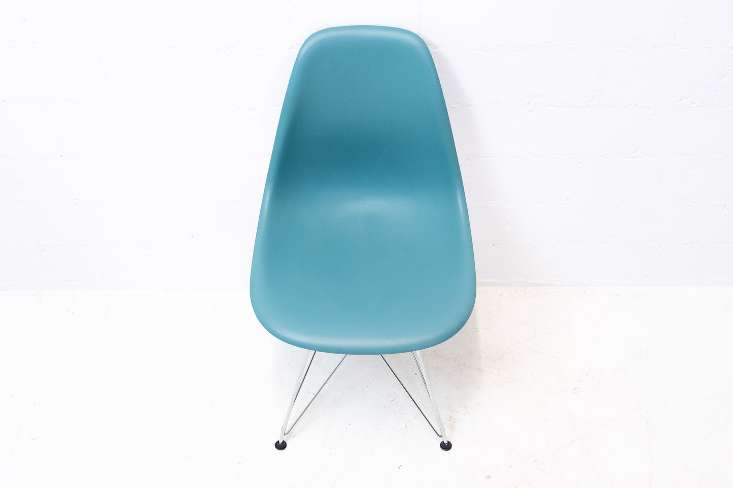 Vitra Eames Plastic Sidechair DSR Blau