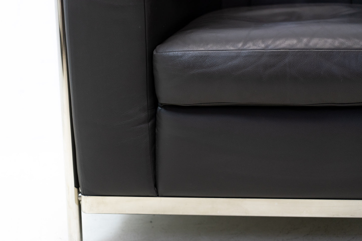 Zanotta Onda Sessel Leder Grau