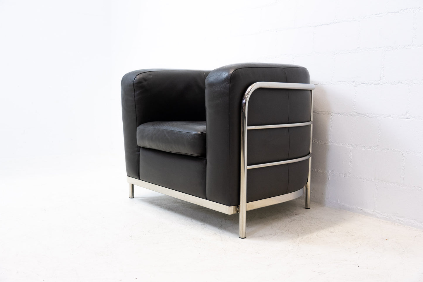 Zanotta Onda Sessel Leder Grau