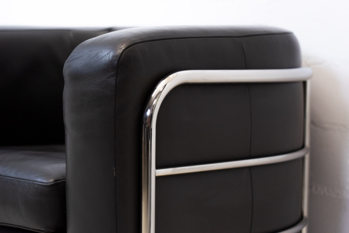 Zanotta Onda Sessel Leder Grau