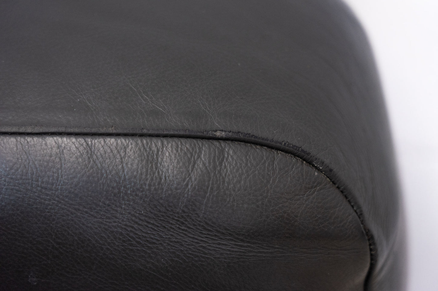 Zanotta Onda Sessel Leder Grau