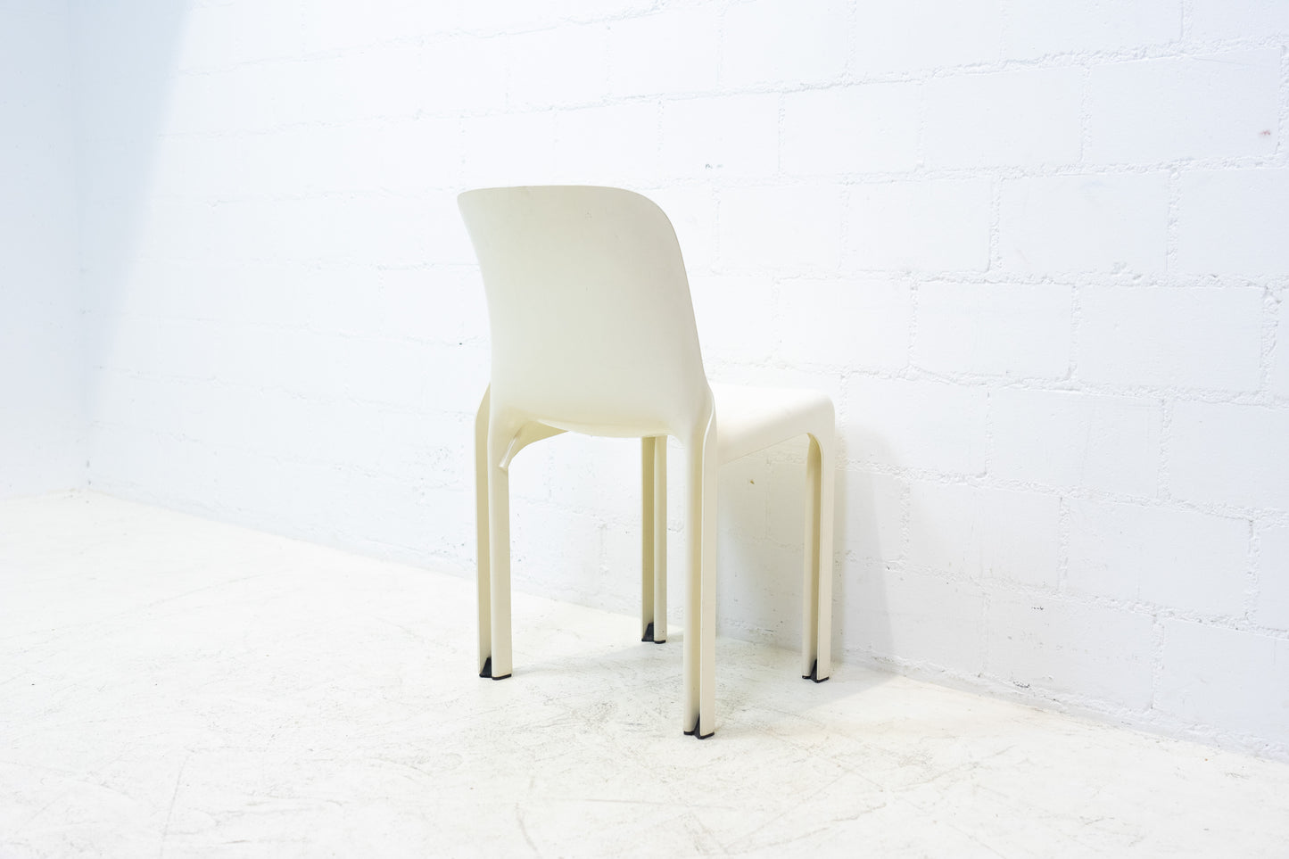 Artemide Selene Stuhl Nr. 3