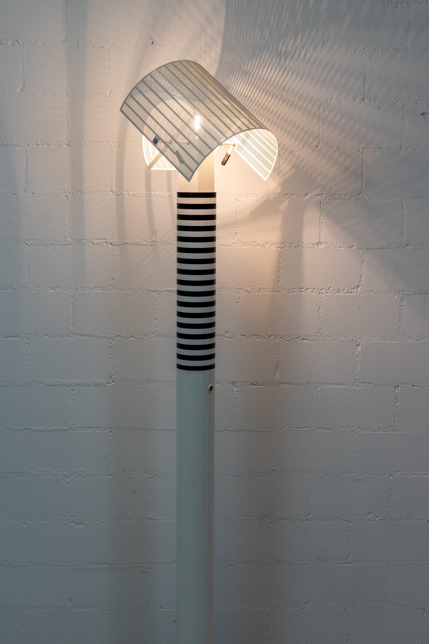 Artemide Shogun Stehleuchte Mario Botta Nr. 1