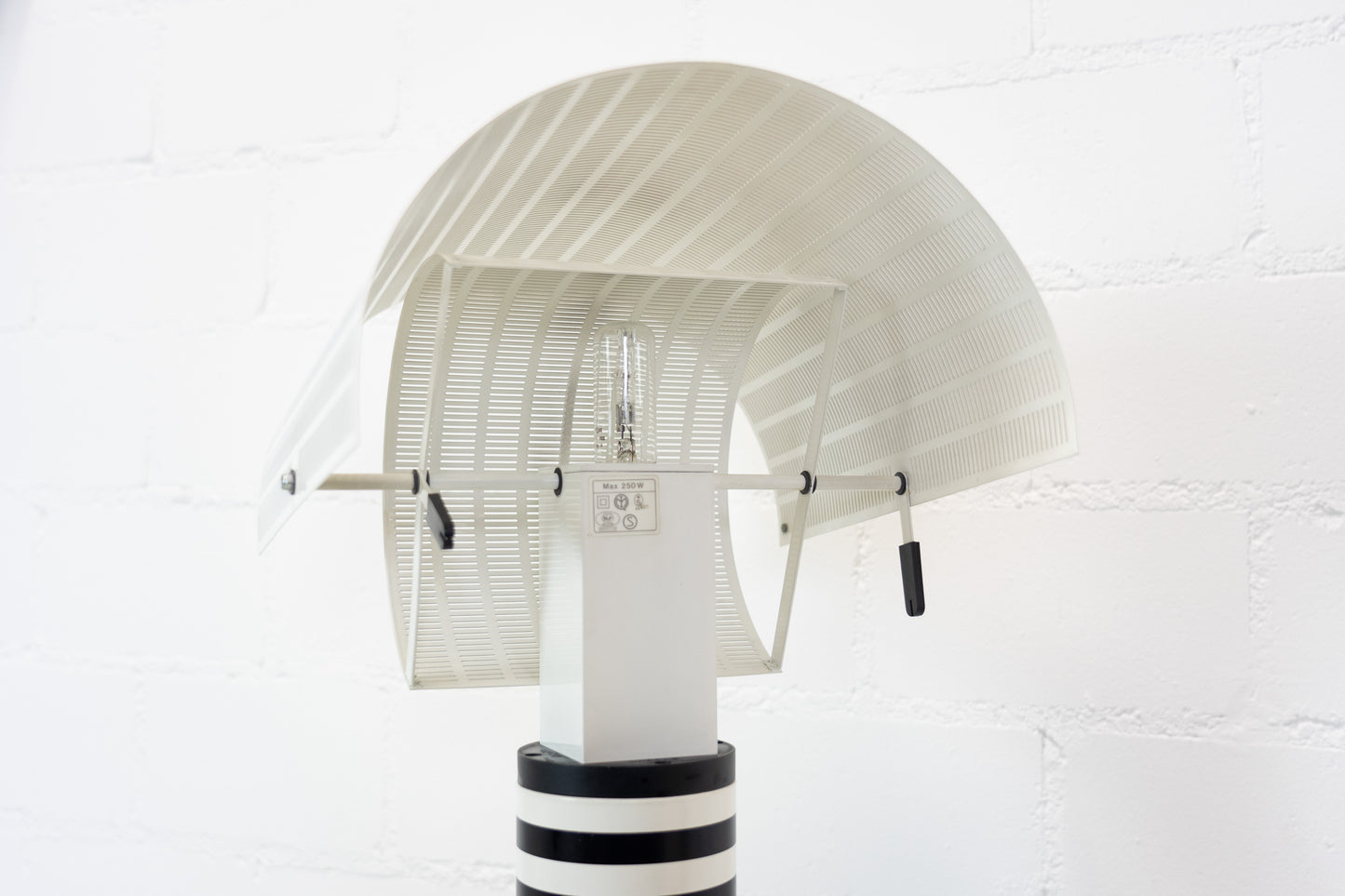 Artemide Shogun Stehleuchte Mario Botta Nr. 1