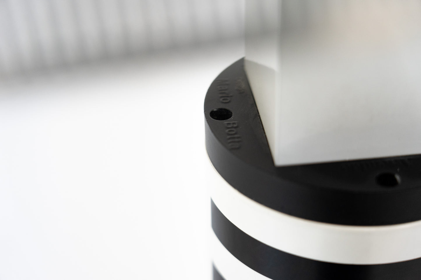 Artemide Shogun Stehleuchte Mario Botta Nr. 1