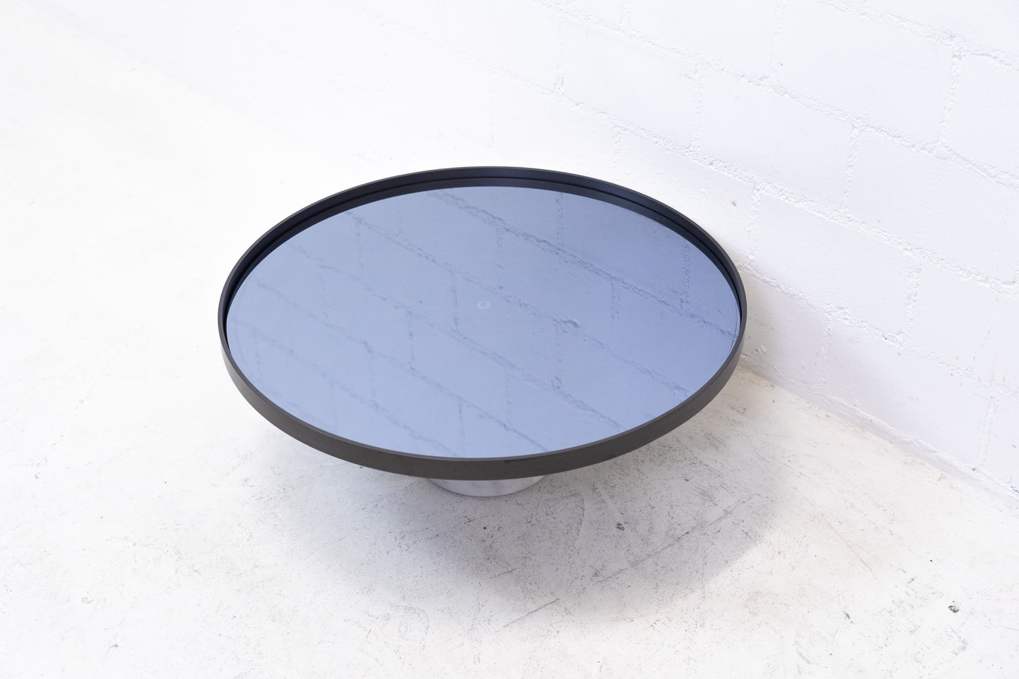 Cassina 9 Occasional Table Piero Lissoni Nr. 1