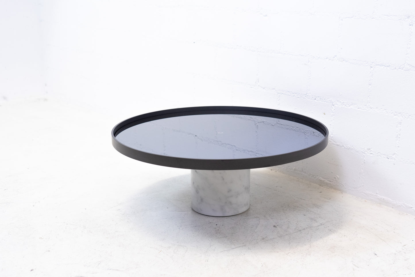Cassina 9 Occasional Table Piero Lissoni Nr. 1