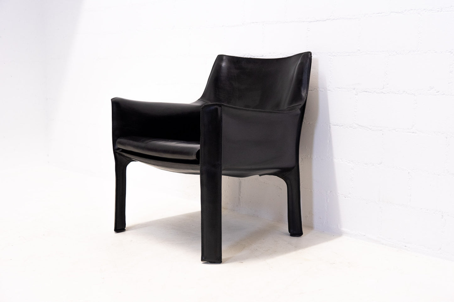 Cassina Cab 414 Sessel Leder Nr. 1