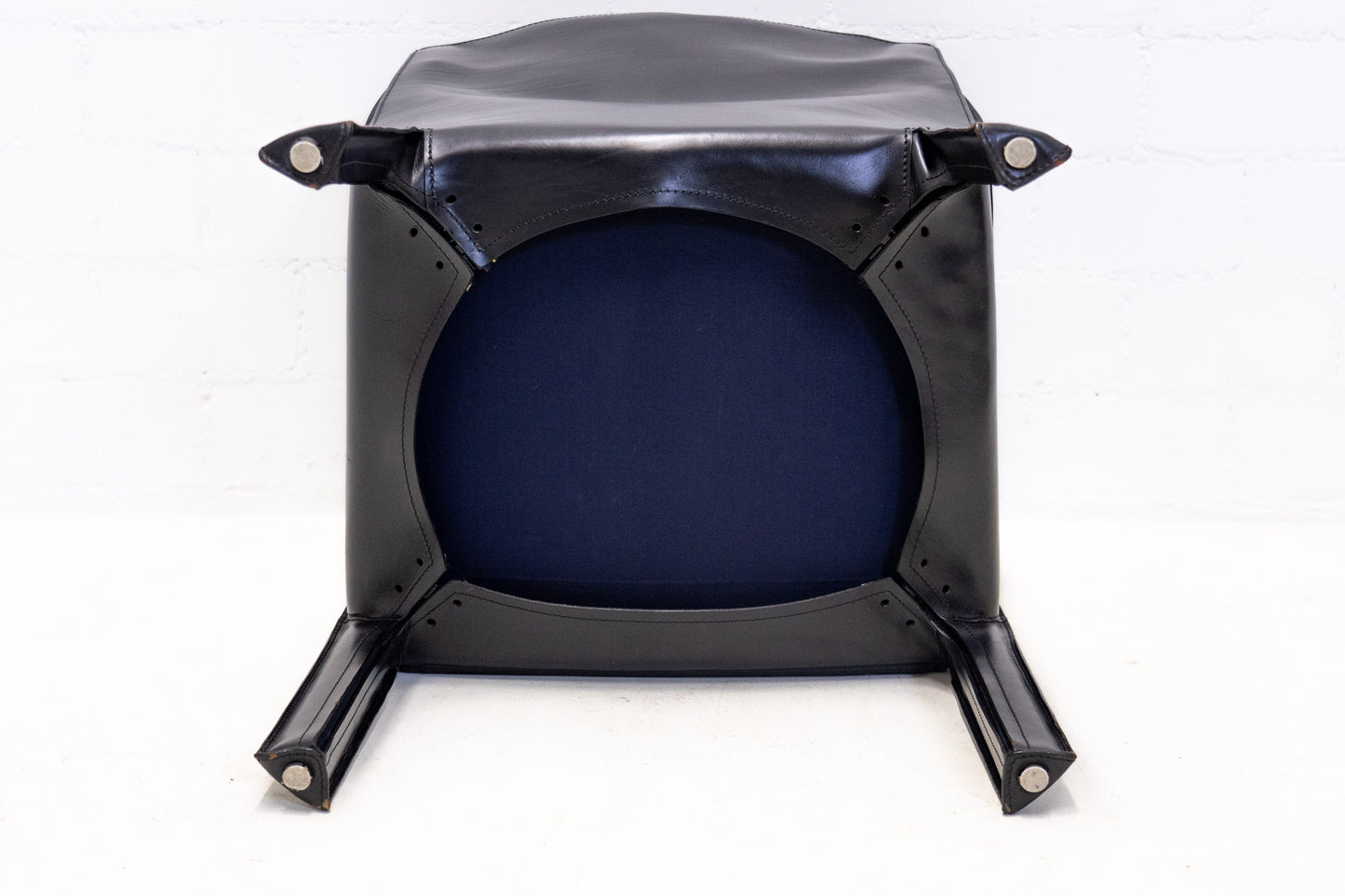 Cassina Cab 414 Sessel Leder Nr. 1