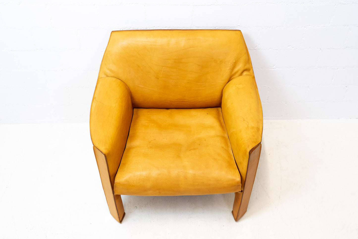 Cassina Cab 415 Sessel Leder Nr. 1