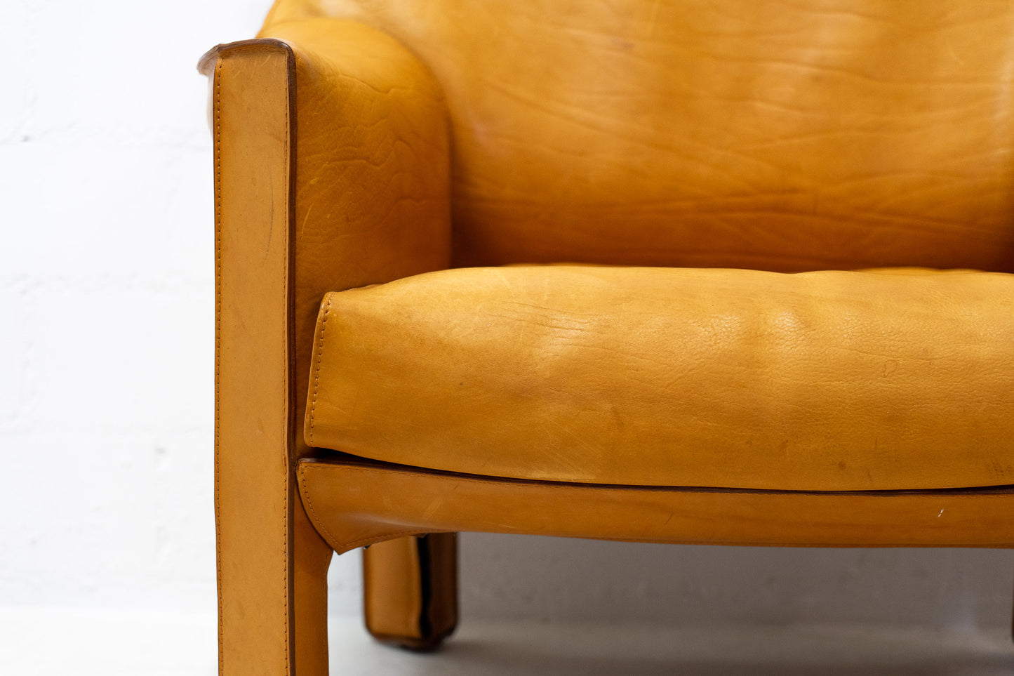 Cassina Cab 415 Sessel Leder Nr. 1