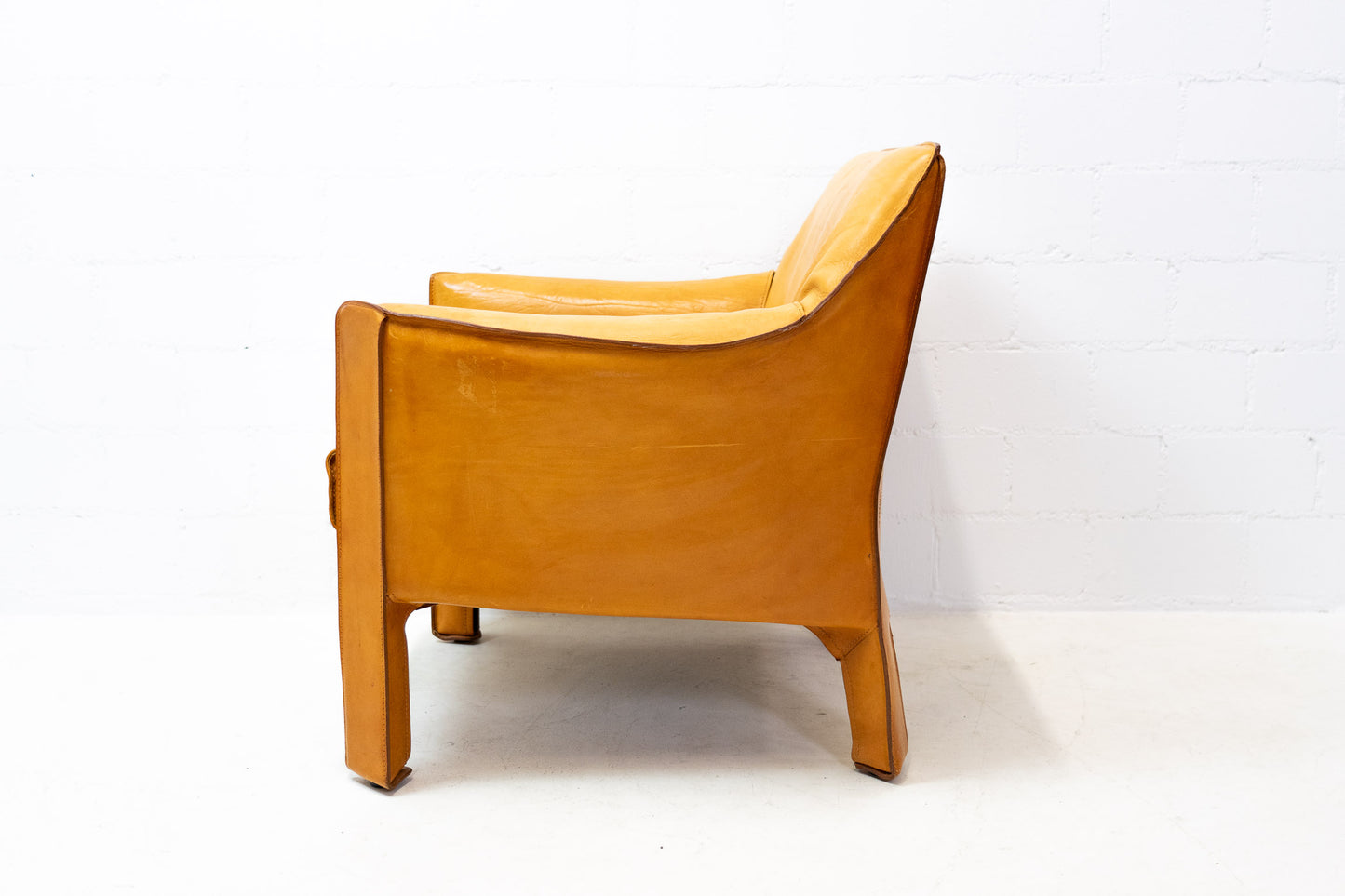 Cassina Cab 415 Sessel Leder Nr. 1
