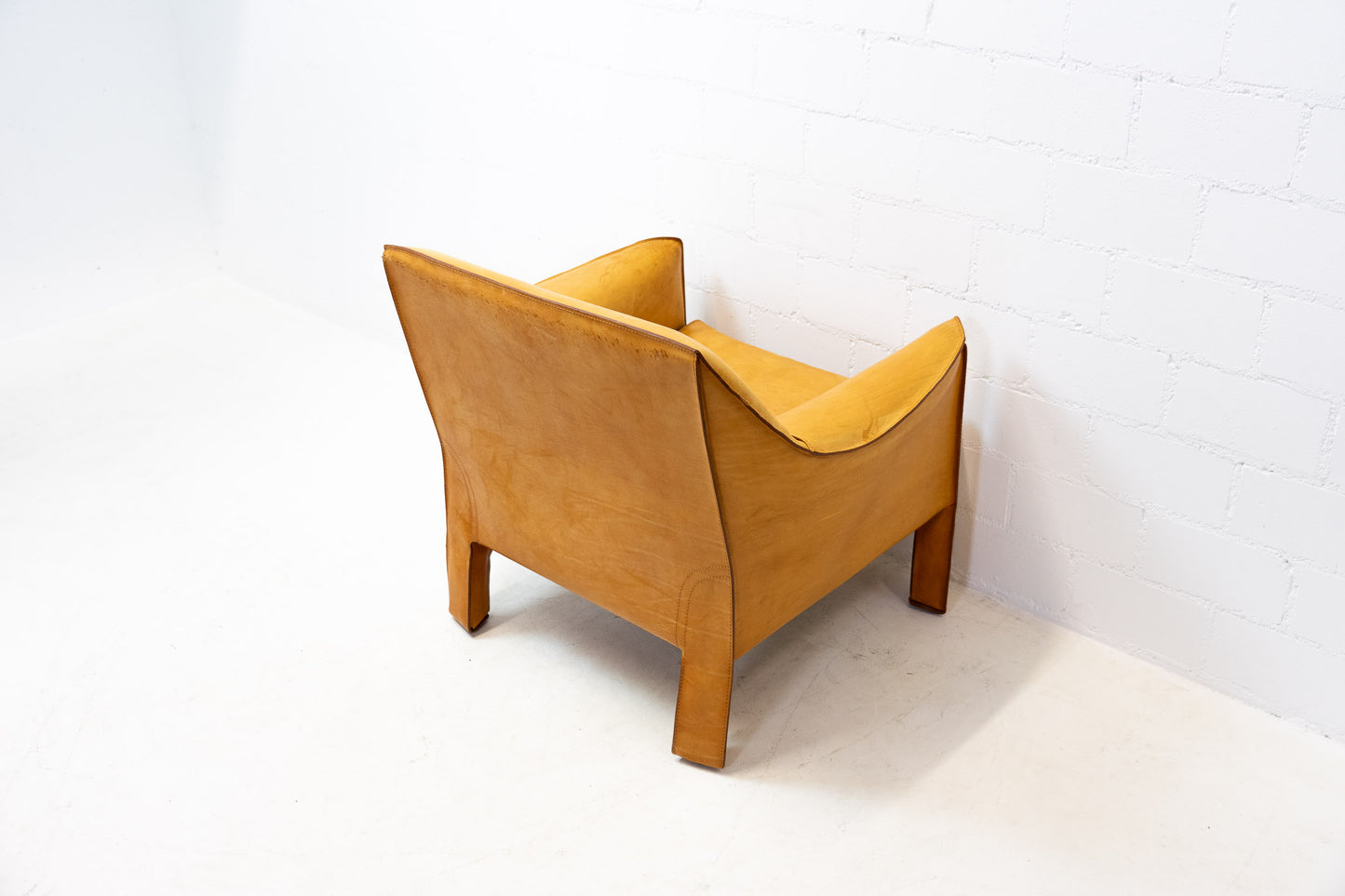 Cassina Cab 415 Sessel Leder Nr. 1