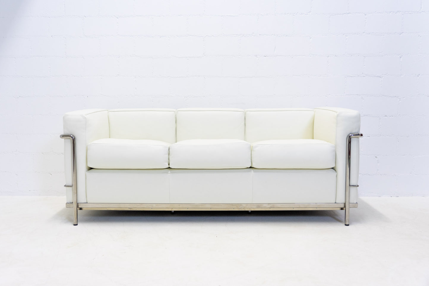 Cassina LC2 Sofa 3-Sitzer Leder