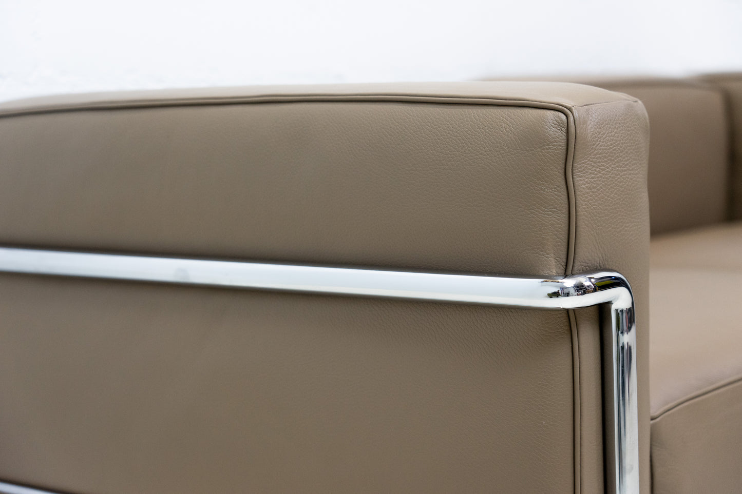 Cassina LC3 Sofa Leder Nr. 2