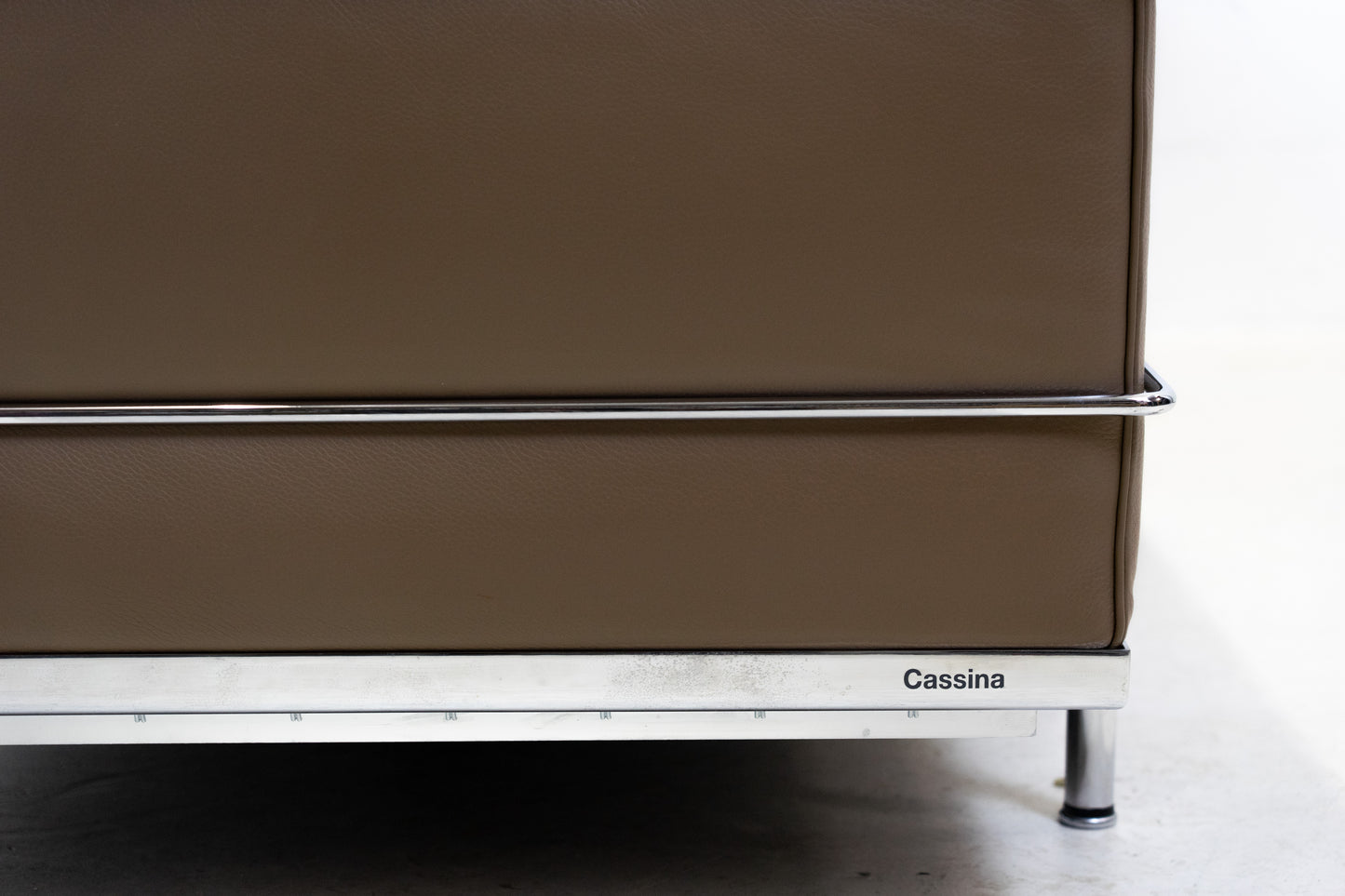 Cassina LC3 Sofa Leder Nr. 2