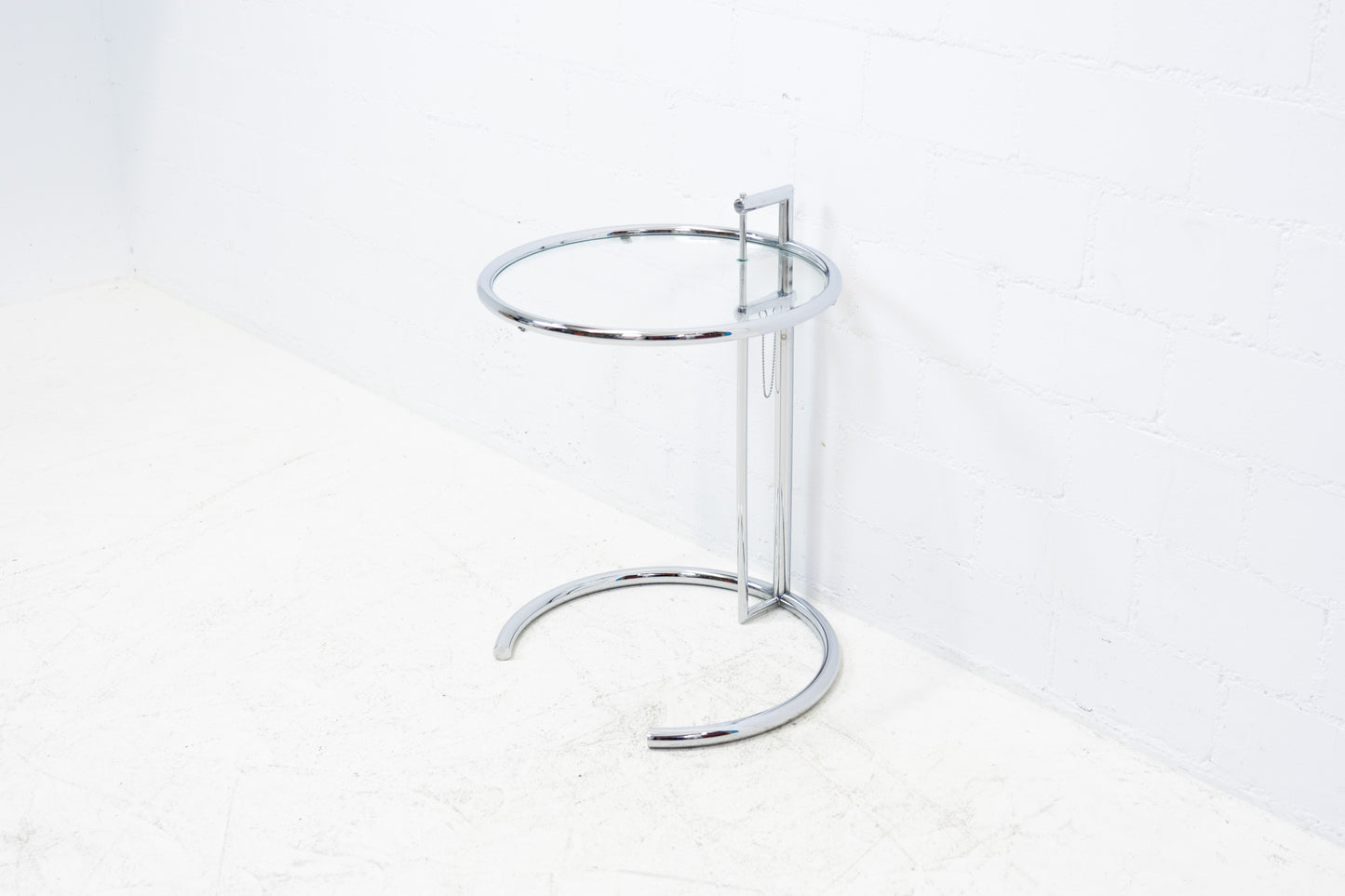 Classicon Adjustable Table E1027