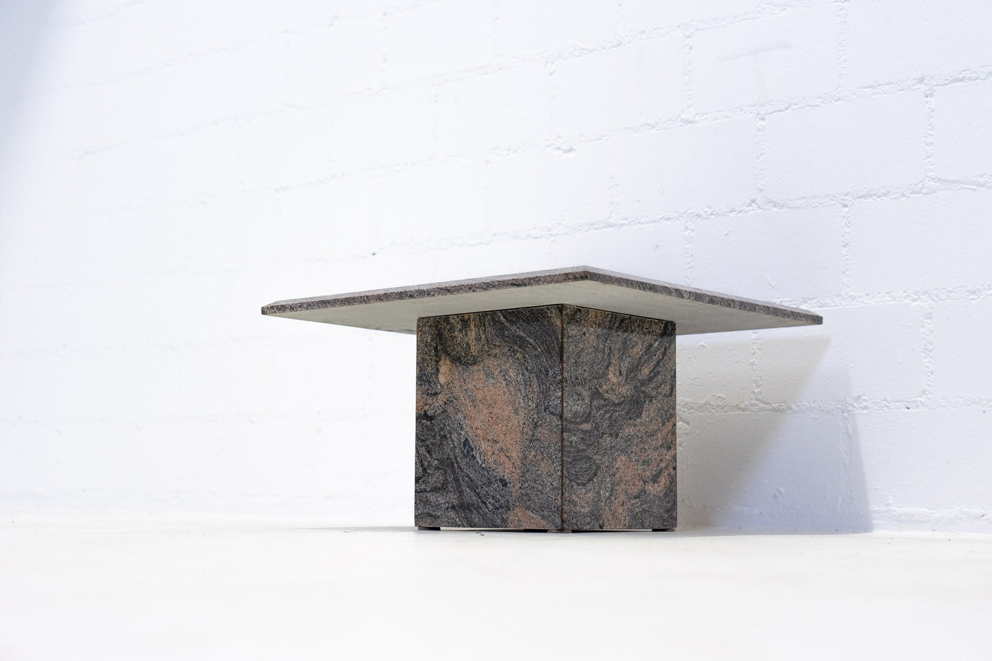 Couchtisch Granit Nr. 3