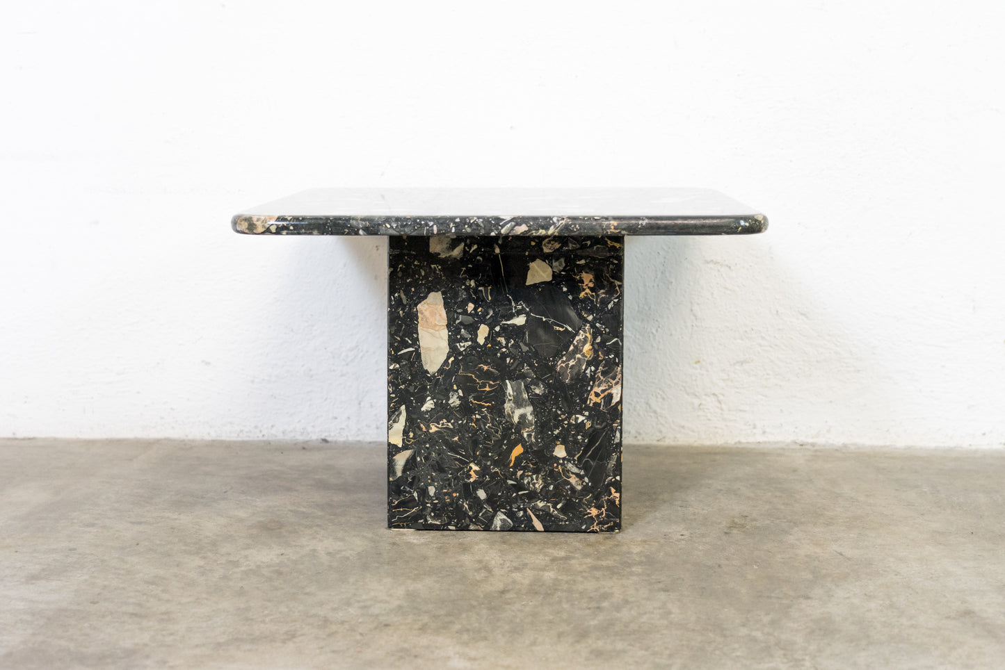 Couchtisch Stein Nr. 2