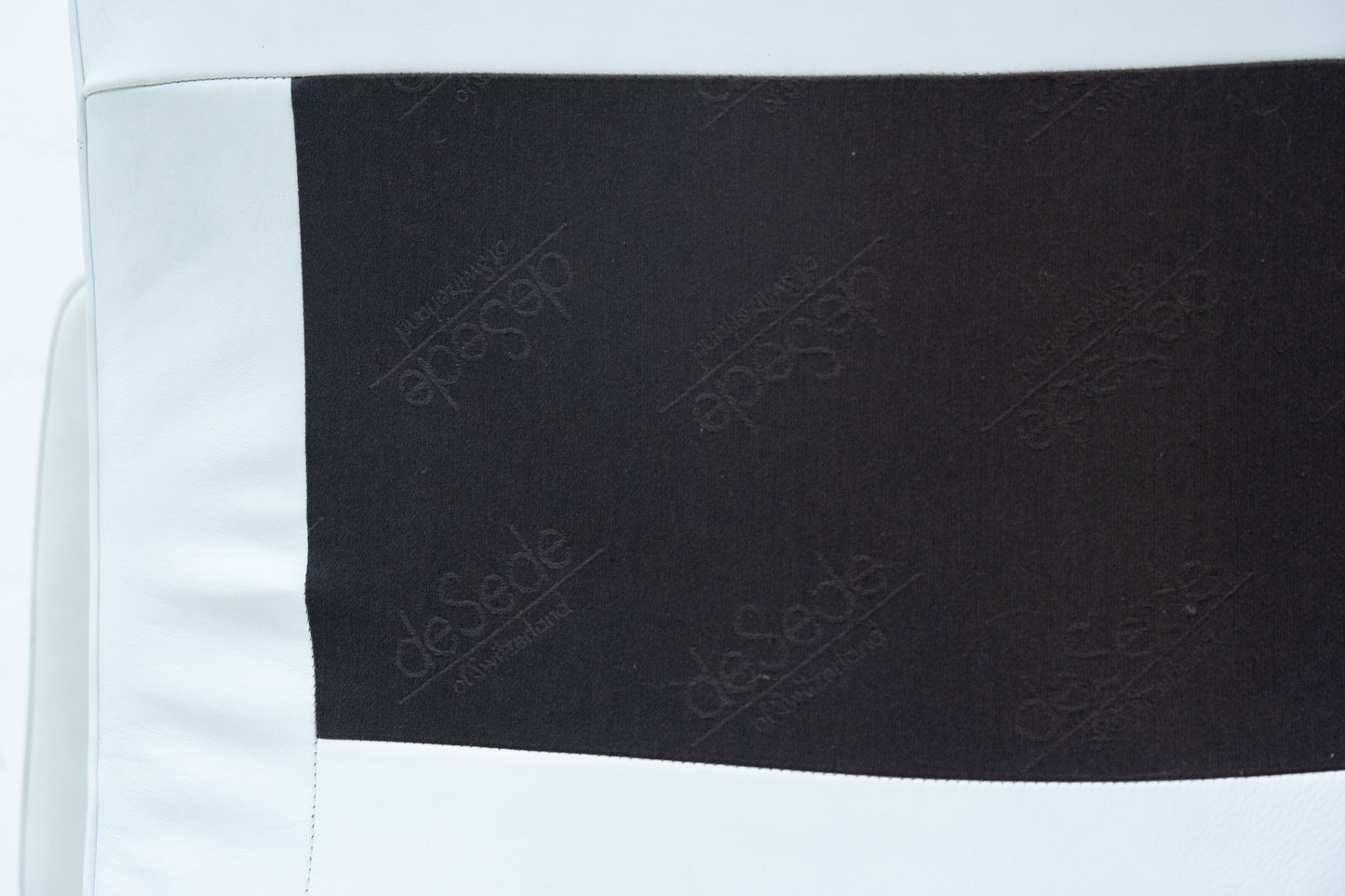 De Sede DS-2030 Sessel mit Hocker Nr. 12