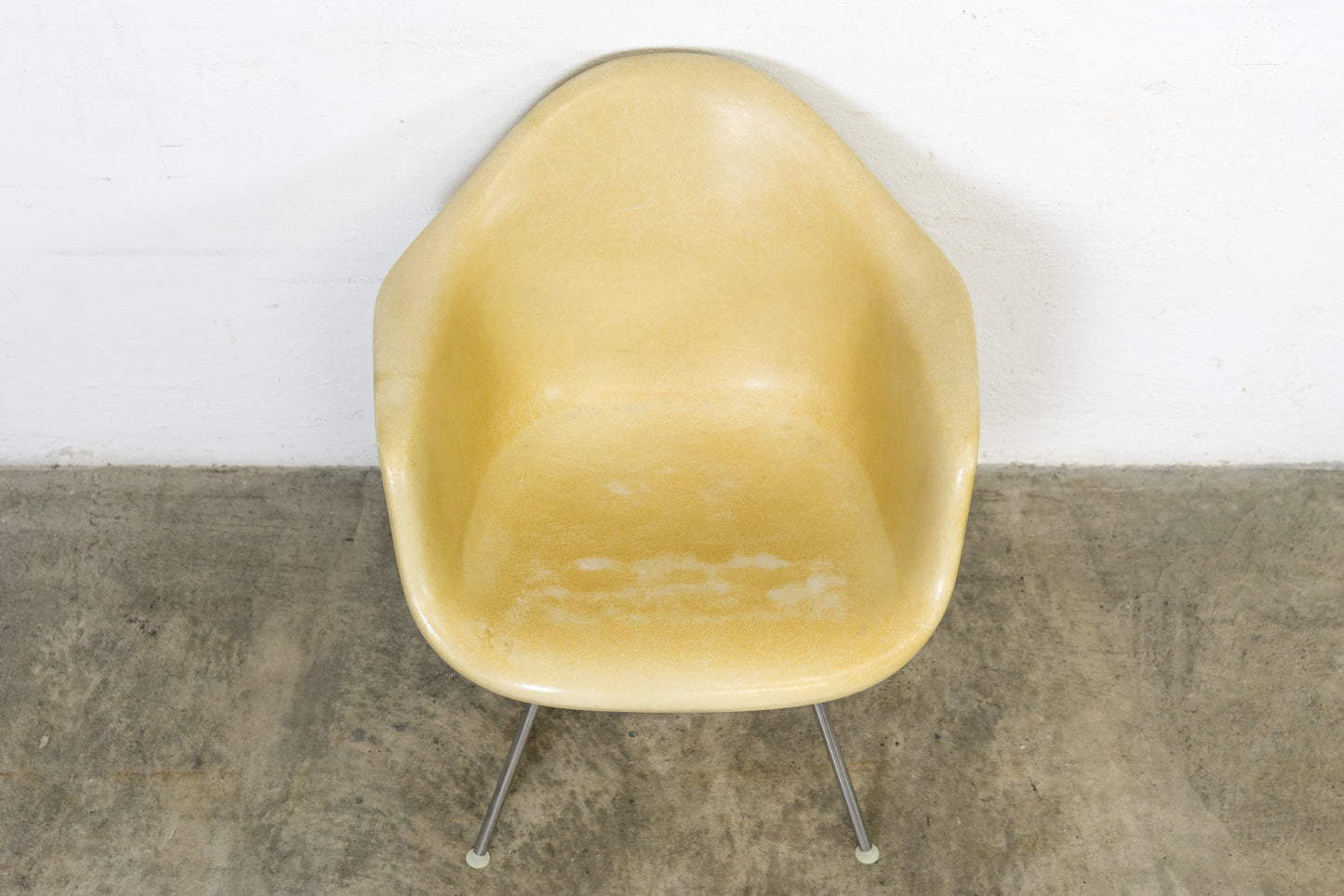 Vitra Eames Fiberglas Armchair Lounge