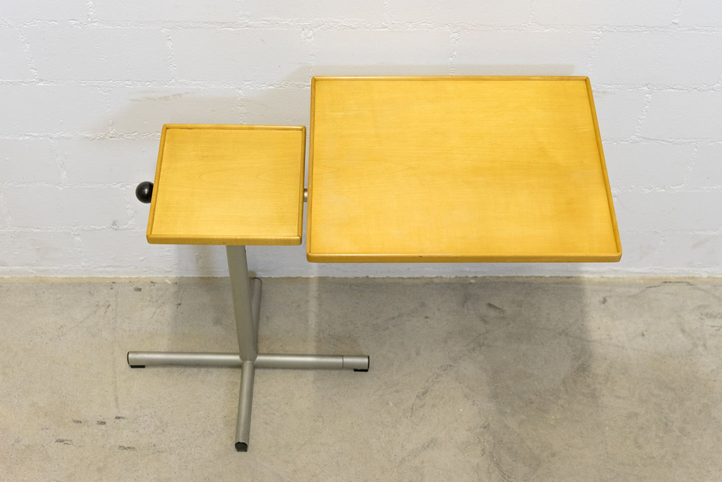 Embru Caruelle Tisch Nr. 2