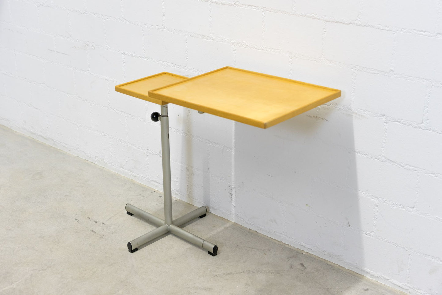 Embru Caruelle Tisch Nr. 2