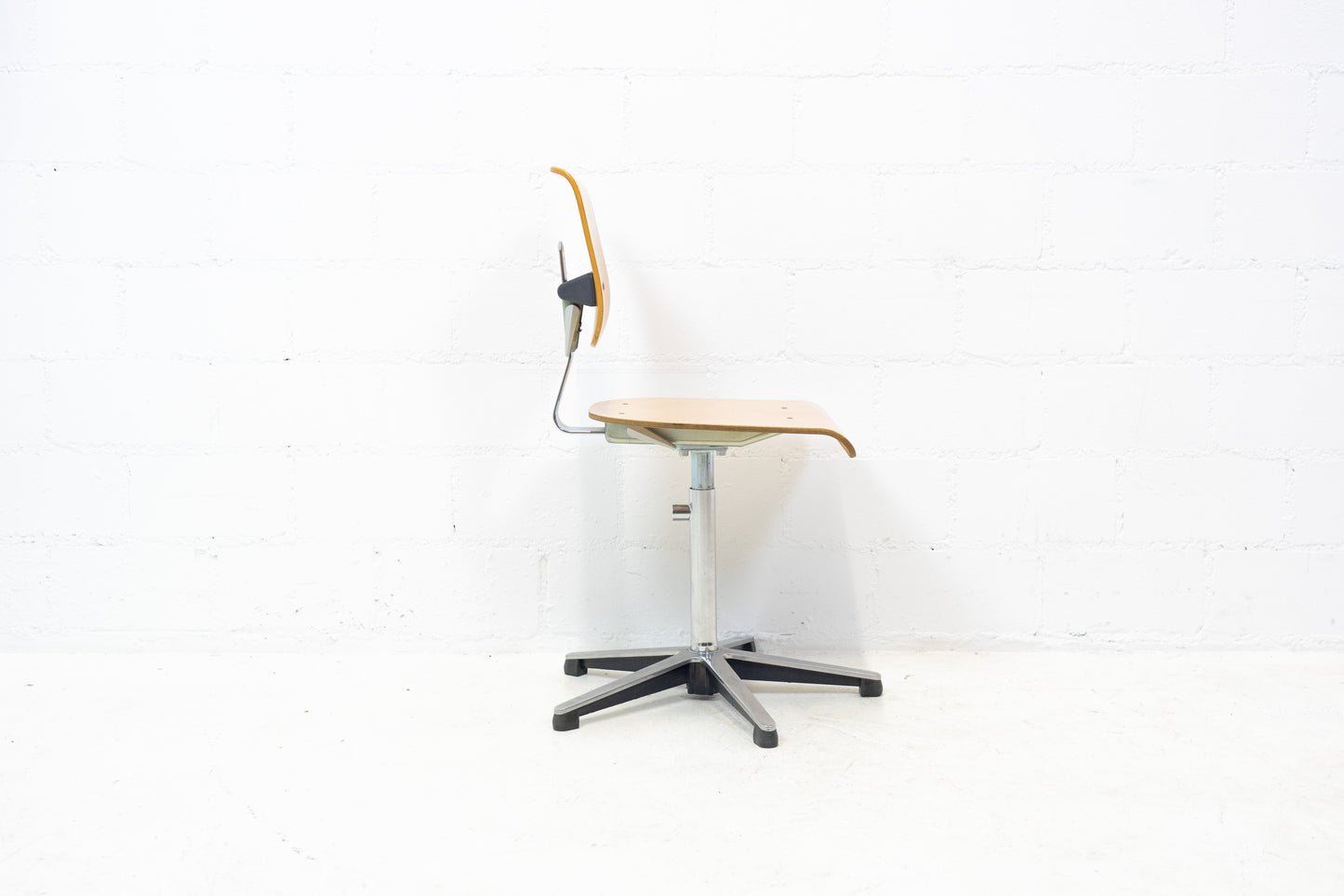 Embru Schulstuhl Nr. 7